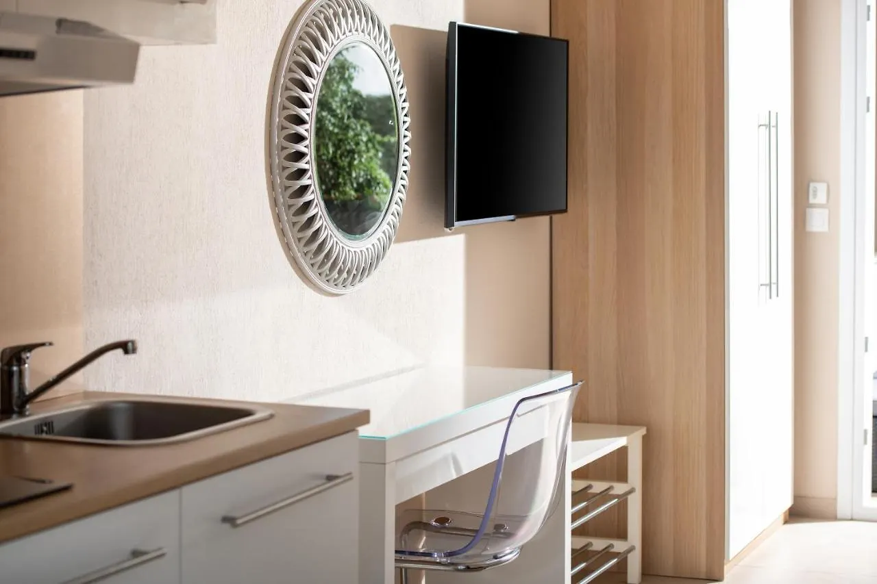 نيكيتي Sithonia Suites Luxury Apartments 3 Beds اليونان